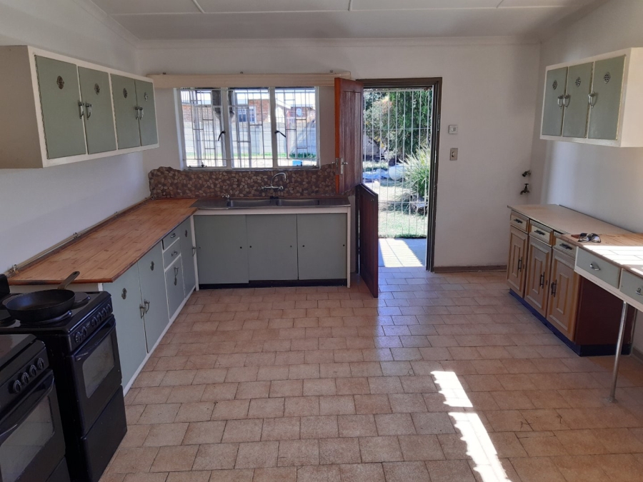 To Let 3 Bedroom Property for Rent in Potchefstroom South North West
